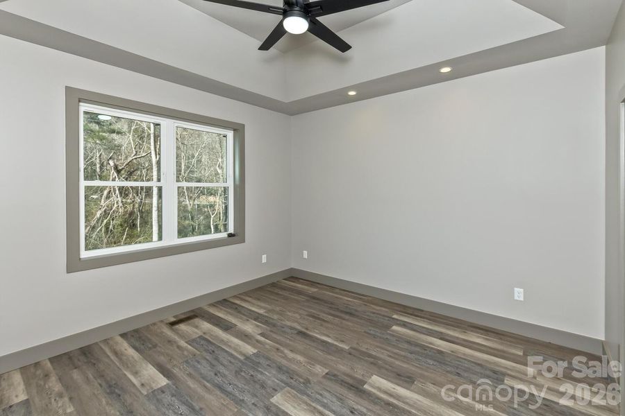 Spacious, unfurnished interior of a new home in , Asheville (Image 16).