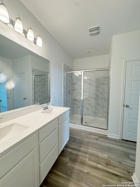 Furnished interior view inside a new home in Hidden Bluffs at TRP, San Antonio (Image 8). Furnished interior view inside a new home in Hidden Bluffs at TRP, San Antonio (Image 8).