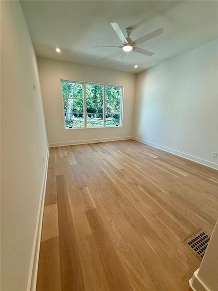 Spacious, unfurnished interior of a new home in , Sandy Springs (Image 71).