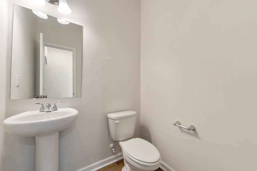 Furnished interior view inside a new home in Richmond Hill, Inman (Image 6).