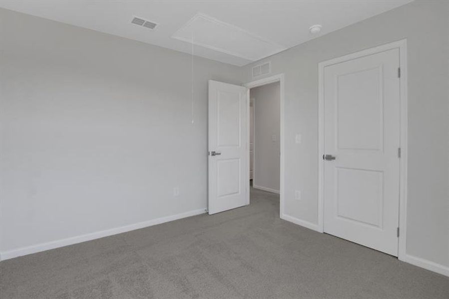 Spacious, unfurnished interior of a new home in Aspen Meadows, Hampton (Image 15).