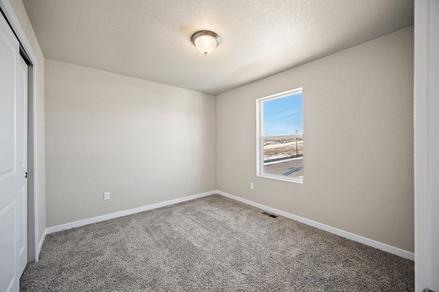 Spacious, unfurnished interior of a new home in Aspen Ranch, Fountain (Image 28).