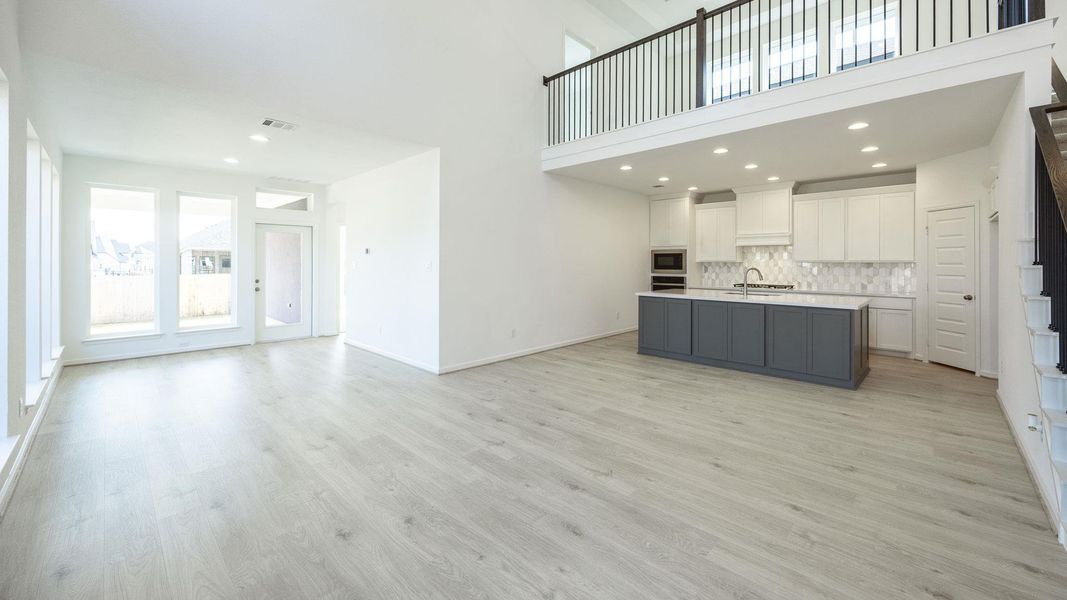 Spacious, unfurnished interior of a new home in Santa Rita Ranch - Tierra Rosa, Santa Rita Ranch (Image 15).