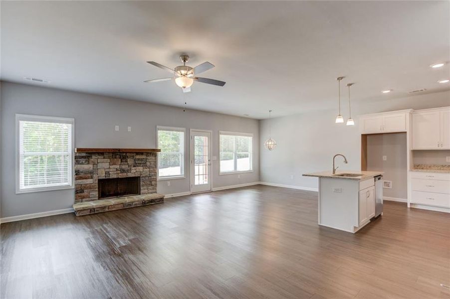 Spacious, unfurnished interior of a new home in , Clarkesville (Image 28).