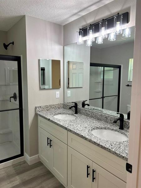 Furnished interior view inside a new home in , Dunnellon (Image 11).