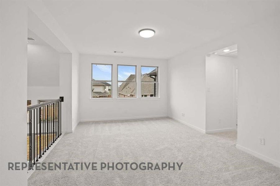 Spacious, unfurnished interior of a new home in Star Trail, Prosper (Image 8).