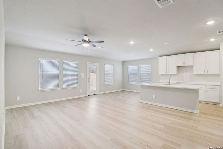 Spacious, unfurnished interior of a new home in Sagebrooke - Classic Series, San Antonio (Image 29).