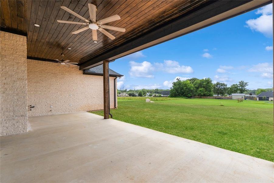 Exterior details and patio area of a home in , Bullard (Image 25).