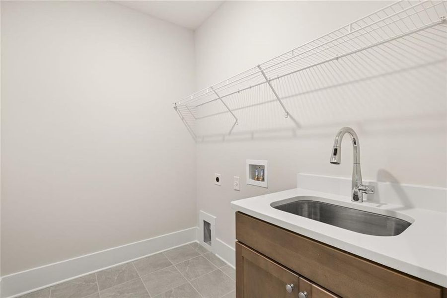 Close-up of interior finishes inside a home in Soleil Summit Chase, Snellville (Image 19).