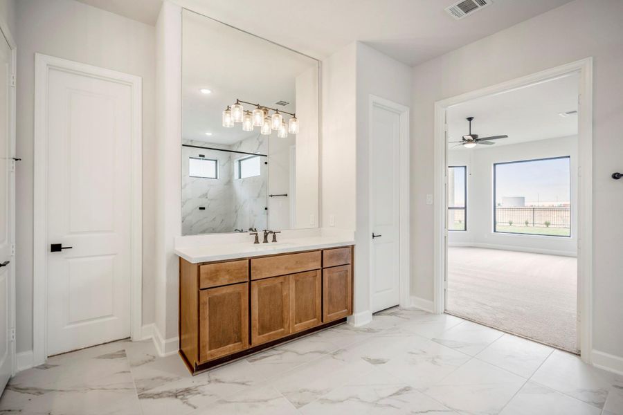 Furnished interior view inside a new home in Jordan Ranch 70' Lots, Fulshear (Image 10). Furnished interior view inside a new home in Jordan Ranch 70' Lots, Fulshear (Image 10).