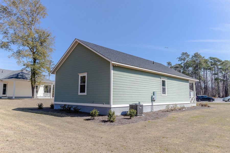 Exterior details and patio area of a home in , Summerton (Image 3).