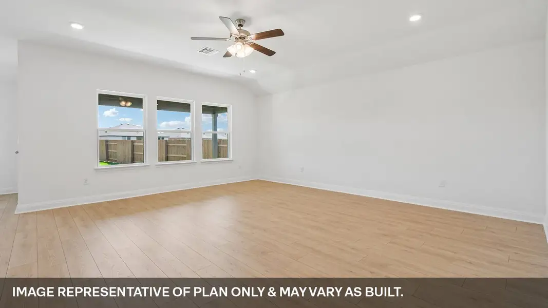Representative unfurnished interior of a home built from the The Courtland by D.R. Horton in Riverview, Georgetown (Image 35).