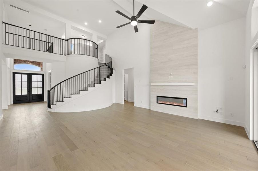 Spacious, unfurnished interior of a new home in La Frontera, Fort Worth (Image 22).