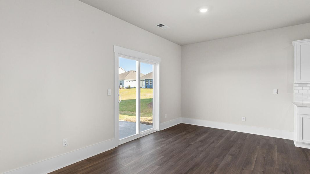 Spacious, unfurnished interior of a new home in The Haven at Indigo Preserve, Leland (Image 18).