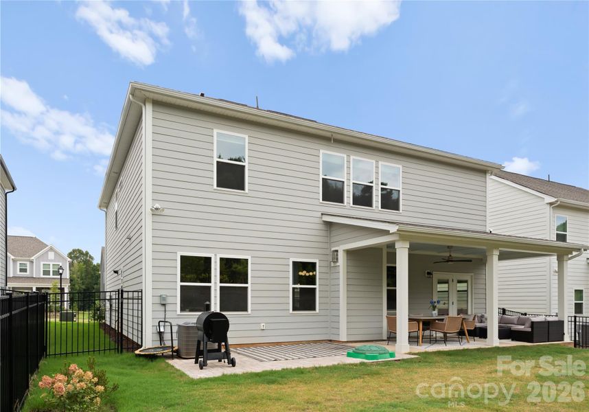 Exterior details and patio area of a home in Avienmore, Charlotte (Image 27).