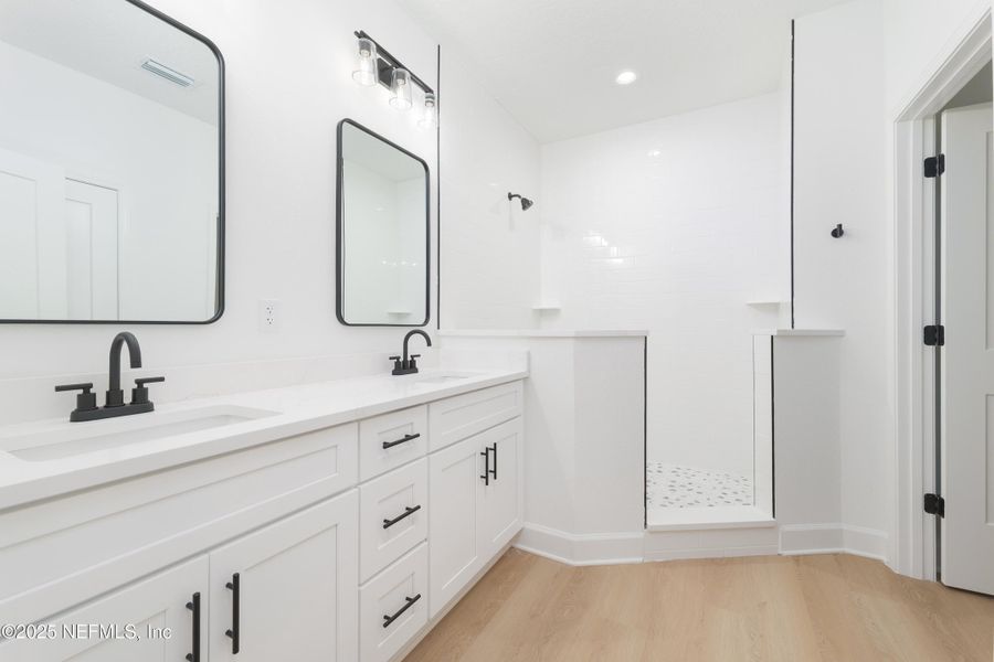 Furnished interior view inside a new home in , Keystone Heights (Image 6).