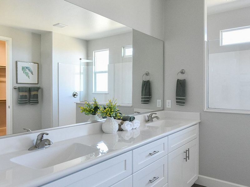 Representative furnished interior of a home built from the The Summit by Davidson Homes LLC in Morningstar, Prescott Valley (Image 40).