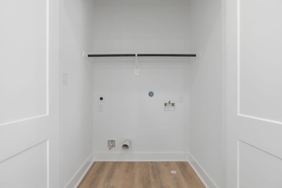 Spacious, unfurnished interior of a new home in , Houston (Image 20).