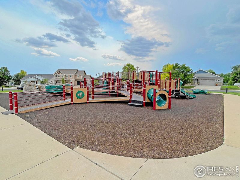 Community amenities in , Evans (Image 42).