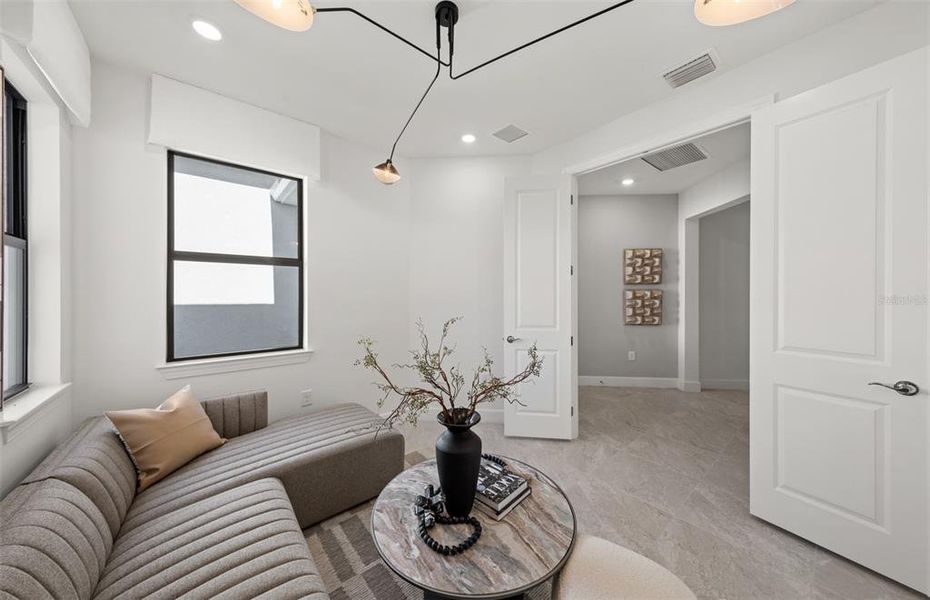 Furnished interior view inside a new home in Del Webb Catalina, Lakewood Ranch (Image 10). Furnished interior view inside a new home in Del Webb Catalina, Lakewood Ranch (Image 10).