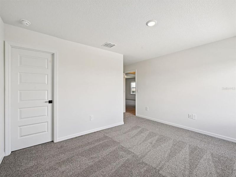 Spacious, unfurnished interior of a new home in Oakfield Trails - Premier Series, Parrish (Image 29).