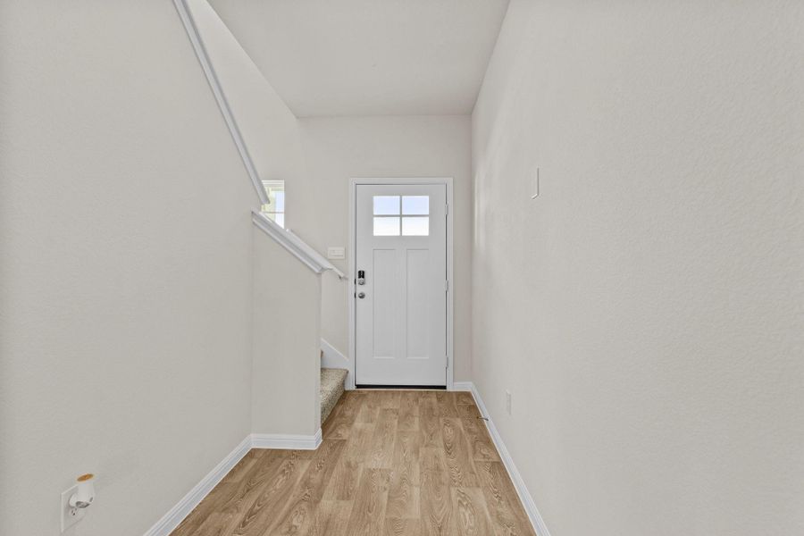 Spacious, unfurnished interior of a new home in Whisper South, San Marcos (Image 15).