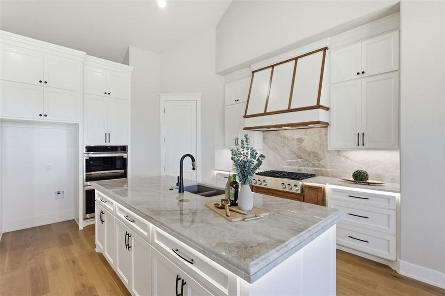 Furnished interior view inside a new home in , Granbury (Image 31).