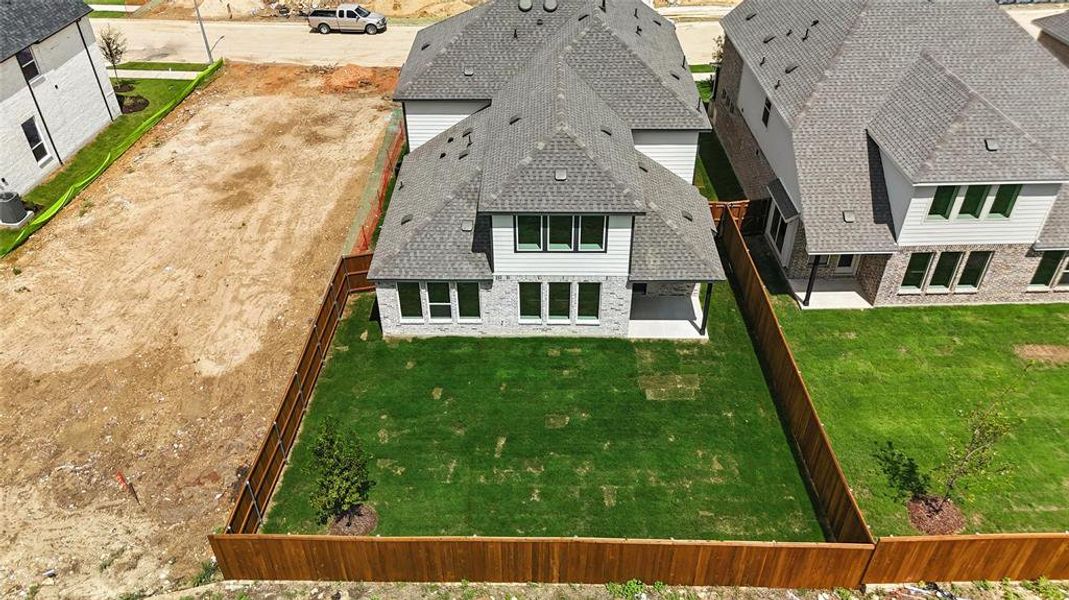 Exterior details and patio area of a home in Wildflower Ranch, Fort Worth (Image 25).
