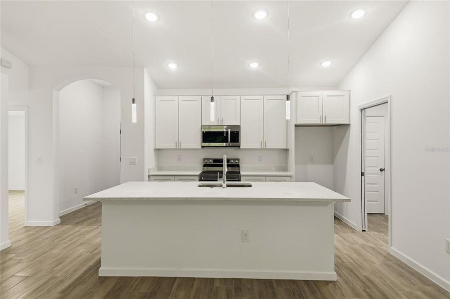 Furnished interior view inside a new home in , Kissimmee (Image 6).