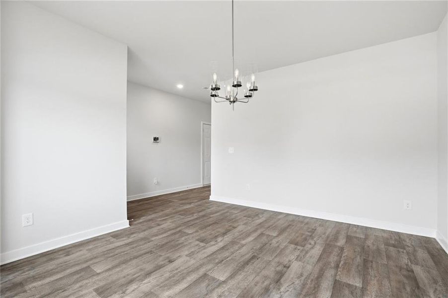 Spacious, unfurnished interior of a new home in Creekbend Overlook, South Fulton (Image 13).