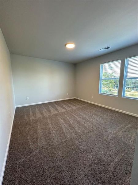 Spacious, unfurnished interior of a new home in , Griffin (Image 17).