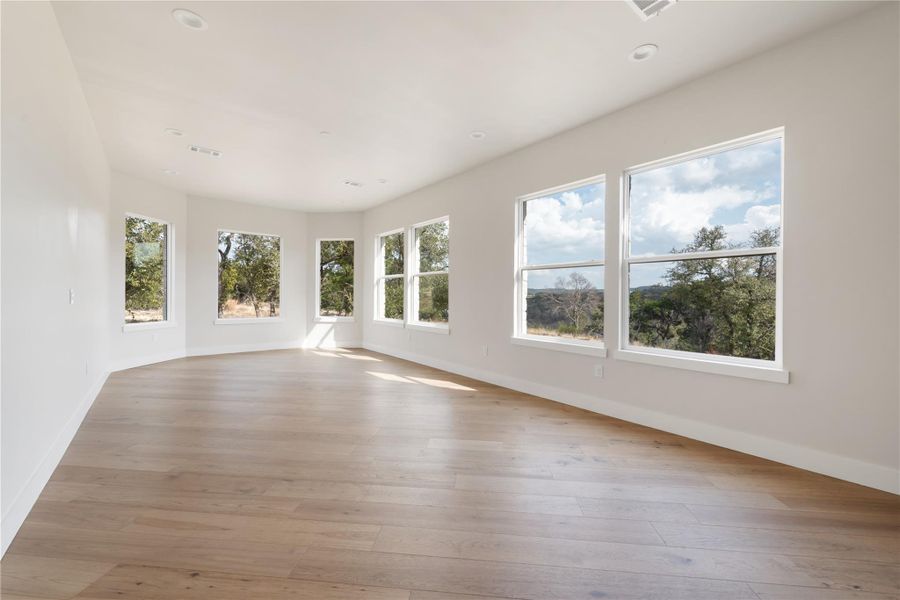 Spacious, unfurnished interior of a new home in , Jonestown (Image 27).