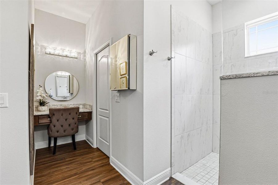 Furnished interior view inside a new home in , Wesley Chapel (Image 8).