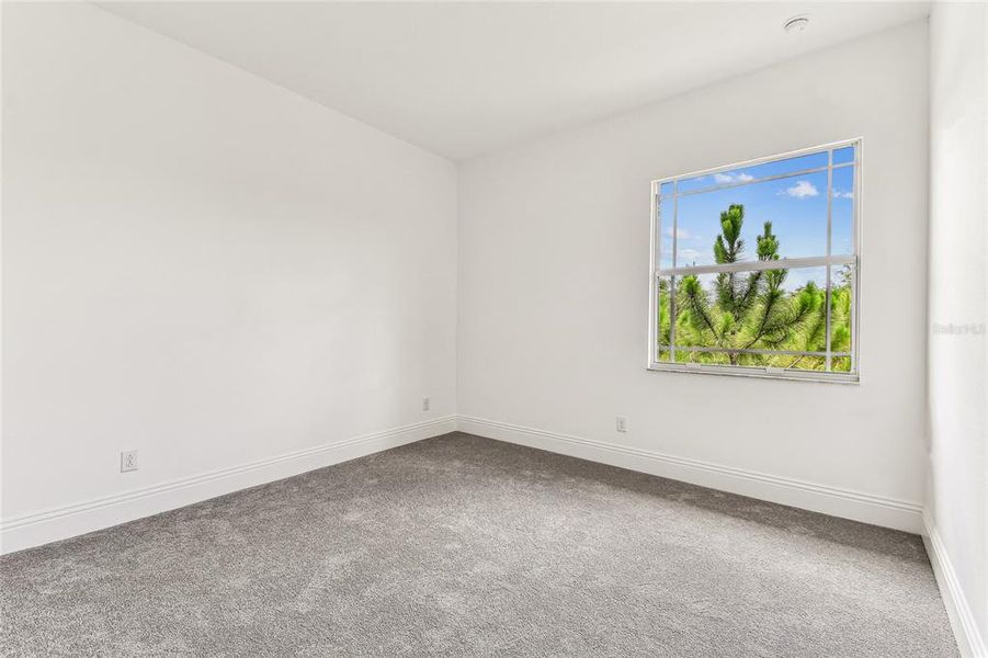 Spacious, unfurnished interior of a new home in , Lakewood Ranch (Image 39).