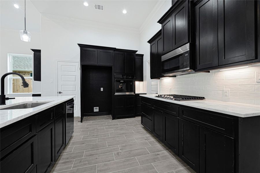 Furnished interior view inside a new home in , Anahuac (Image 5). Furnished interior view inside a new home in , Anahuac (Image 5).