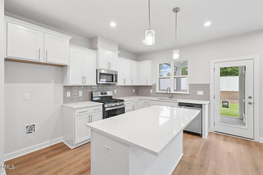 Tredenham 7_Kitchen 2_7.9.25_webready