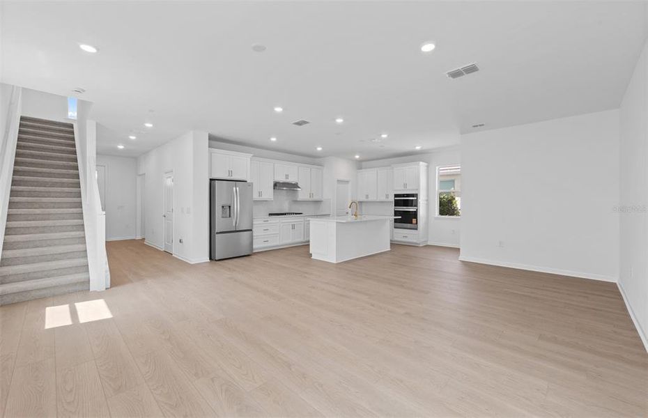 Spacious, unfurnished interior of a new home in , Bradenton (Image 31). Spacious, unfurnished interior of a new home in , Bradenton (Image 31).