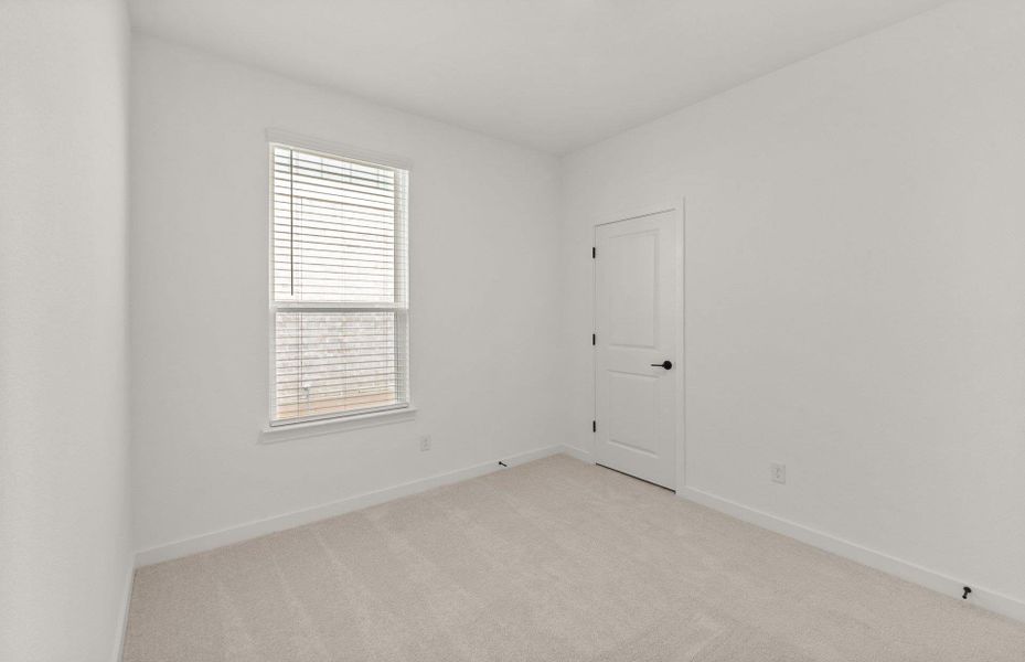 Spacious, unfurnished interior of a new home in Sunfield, Buda (Image 16). Spacious, unfurnished interior of a new home in Sunfield, Buda (Image 16).