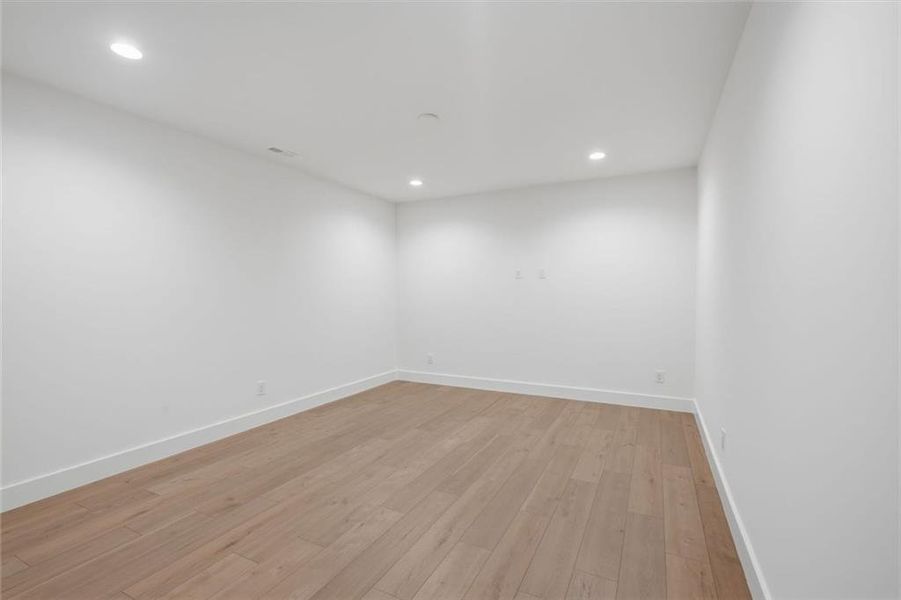 Spacious, unfurnished interior of a new home in , Blairsville (Image 46).