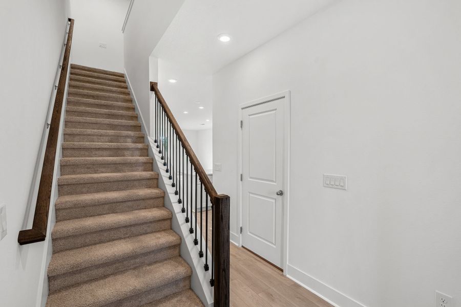 Decorative Balusters to the 2nd Floor