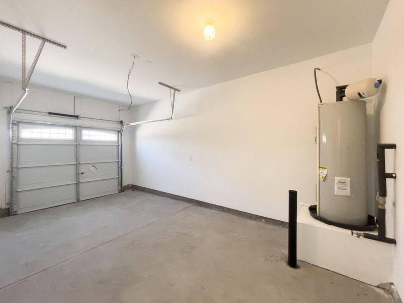 Image 25 of a home in Fairview Village Townhomes.