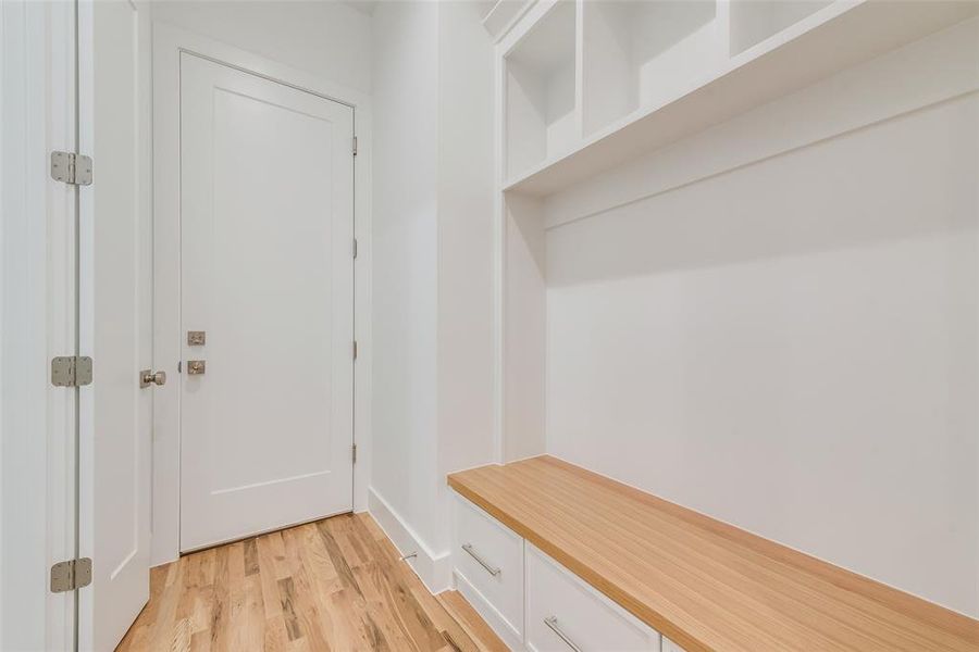 Spacious, unfurnished interior of a new home in , Dallas (Image 24).