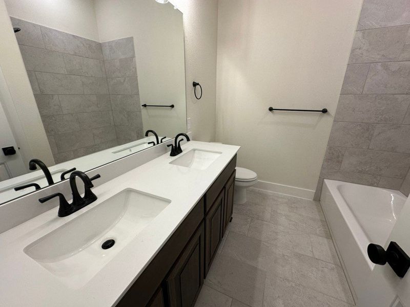 Furnished interior view inside a new home in Eagle Ridge Estates, Weatherford (Image 8).