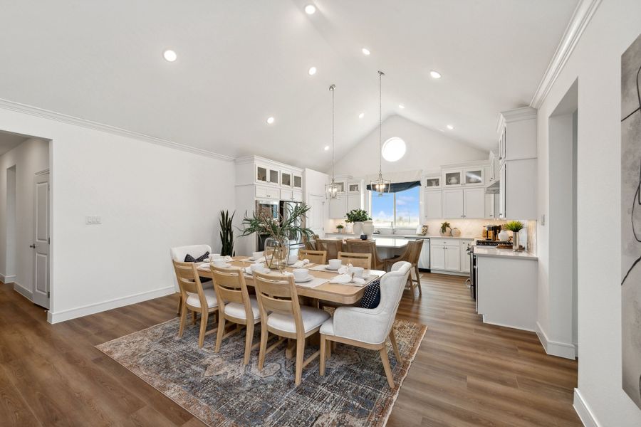 Dining area adjacent to kitchen