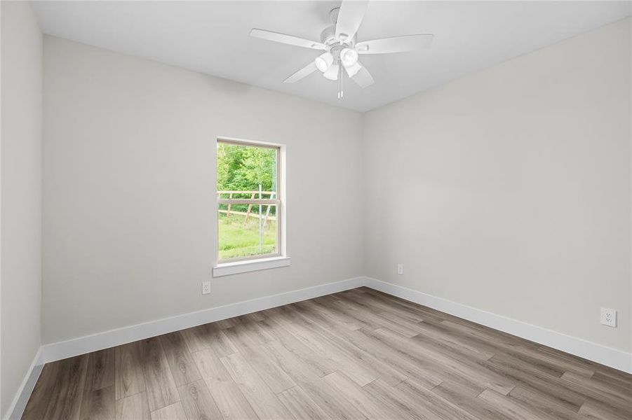 Spacious, unfurnished interior of a new home in , Tom Bean (Image 28).