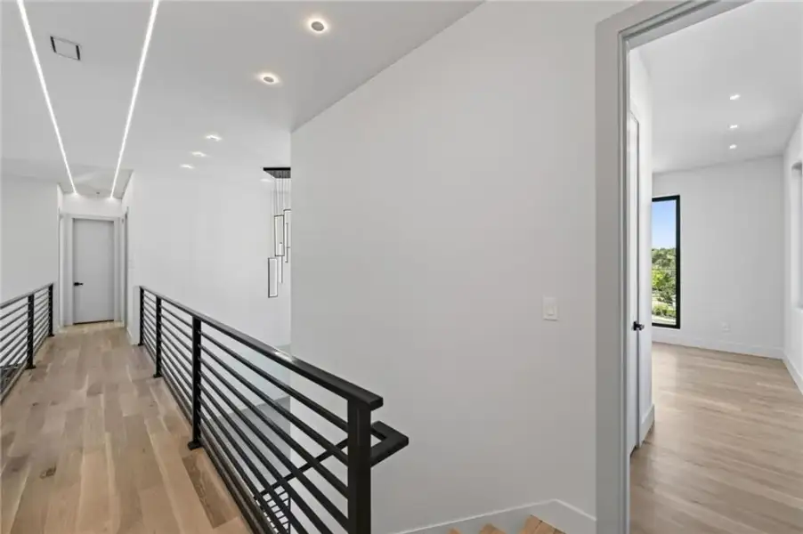Spacious, unfurnished interior of a new home in , Smyrna (Image 90).