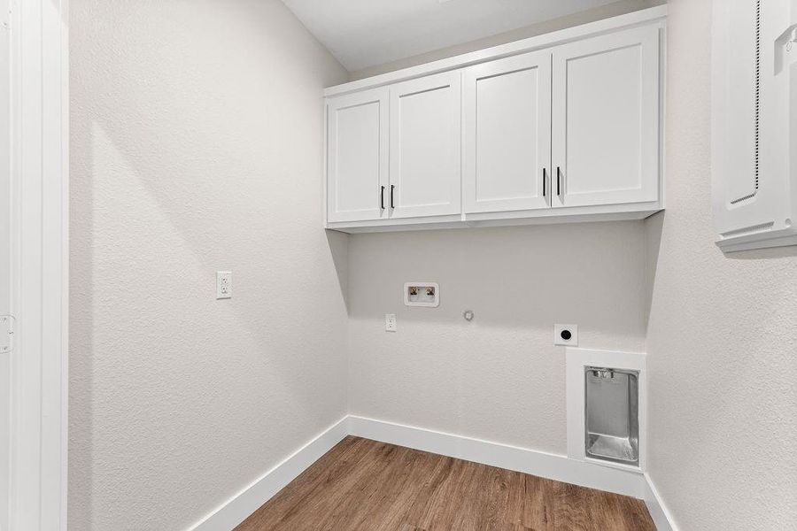 Spacious, unfurnished interior of a new home in , Dallas (Image 31).