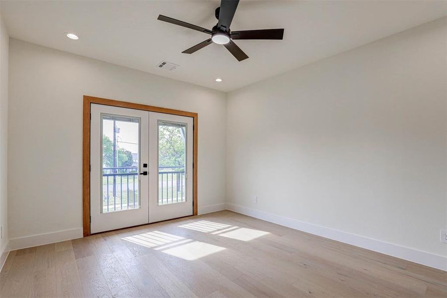 Spacious, unfurnished interior of a new home in , Keller (Image 35).