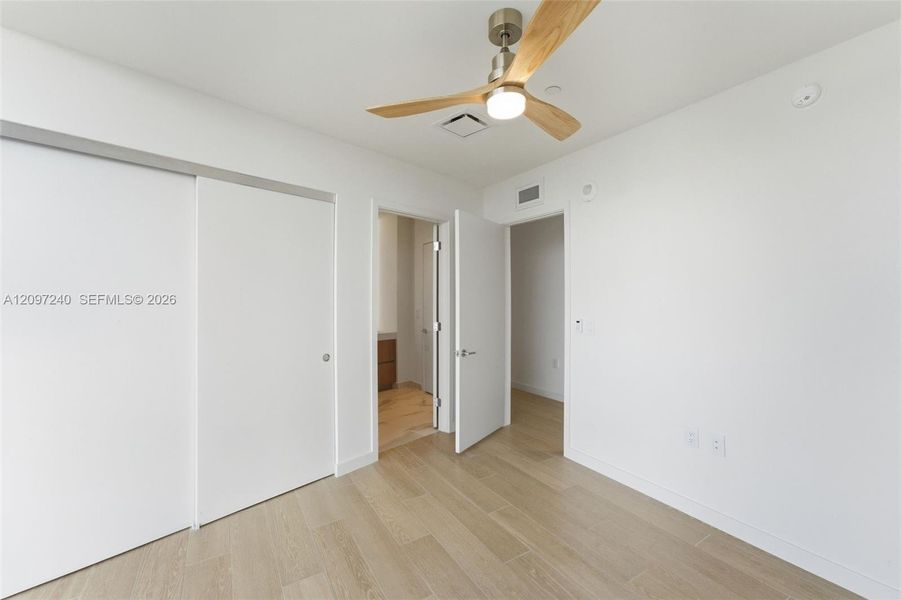 Spacious, unfurnished interior of a new home in , Miami (Image 40).