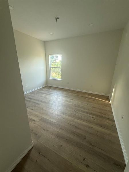 Spacious, unfurnished interior of a new home in , Runaway Bay (Image 10).